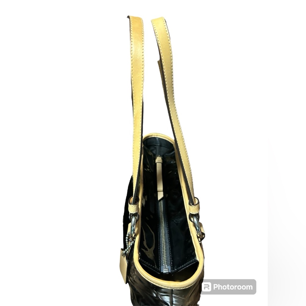 COACH Patent Leather Monogram Peyton Embossed Tote EUC - Picture 10 of 10